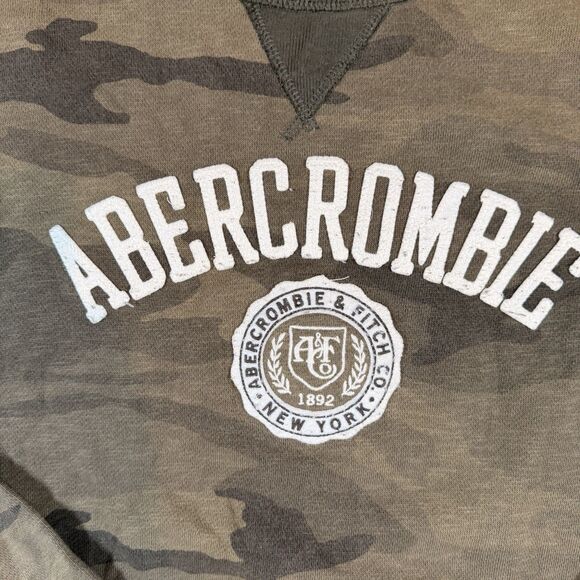 Abercrombie & Fitch Camo Crewneck Sweatshirt Mens Small Green Spellout A&F - Picture 2 of 5